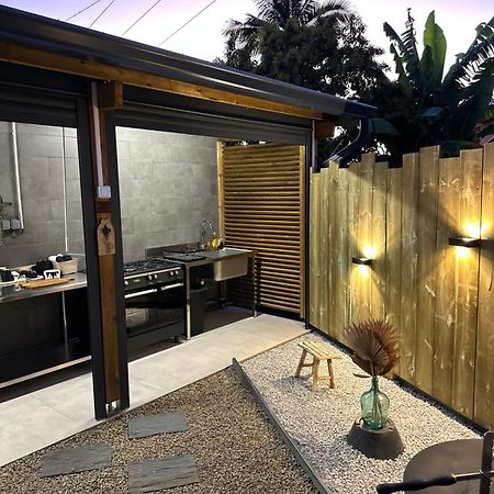 Apartamento La Parenthese Chez Seb Et Gwen Le Tampon Exterior foto